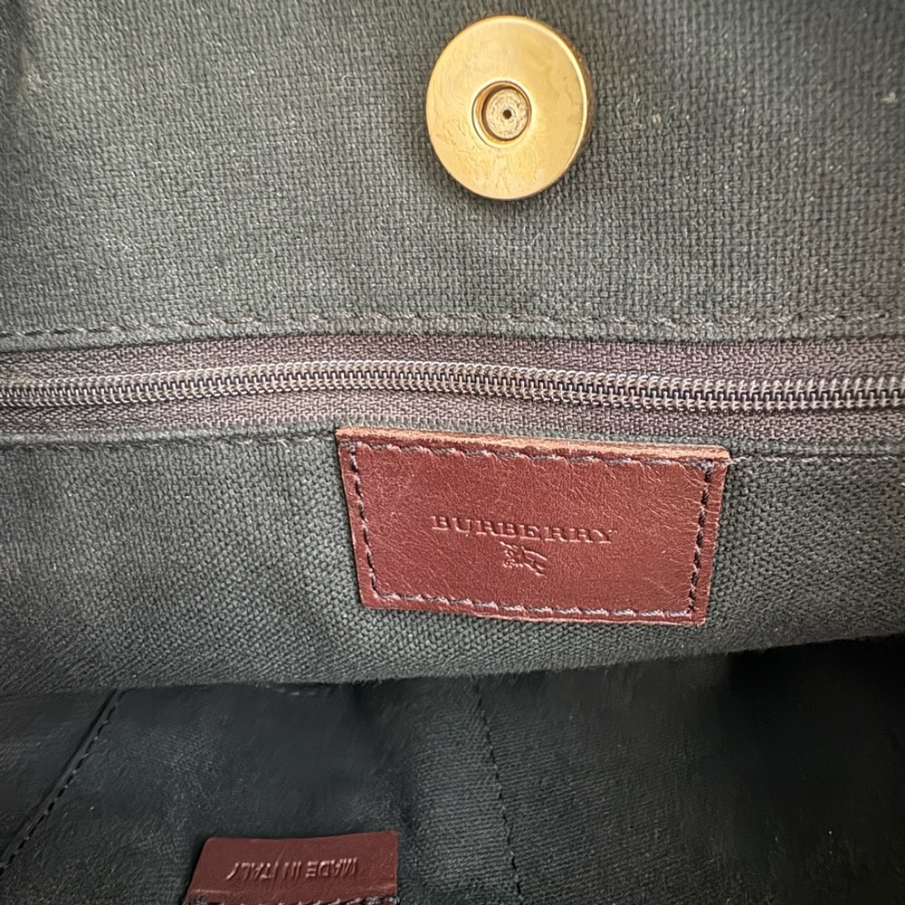 Burberry Small Plaid Market Tote EUC - Picture 4 of 6